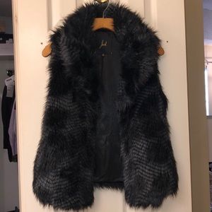 Jack by BB Dakota Black Faux Fur Vest